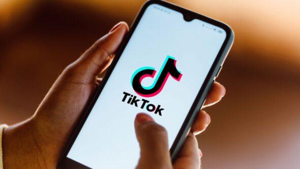 TikTok impõe limite de tempo de 1 hora para menores de 18 anos