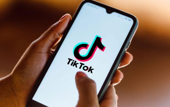 TikTok impõe limite de tempo de 1 hora para menores de 18 anos
